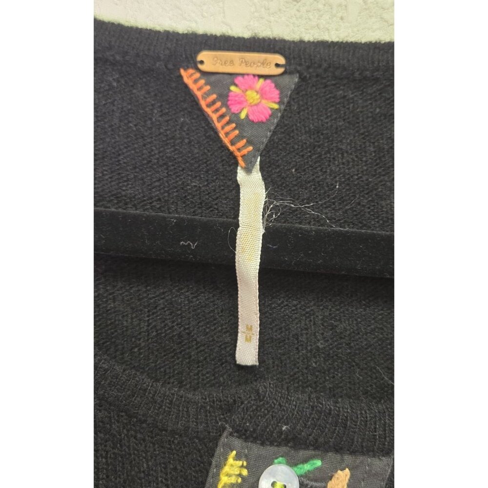 Free People Wool Black Long Sleeve Knit Tunic Floral Embroidered Henley Button P - Picture 5 of 13